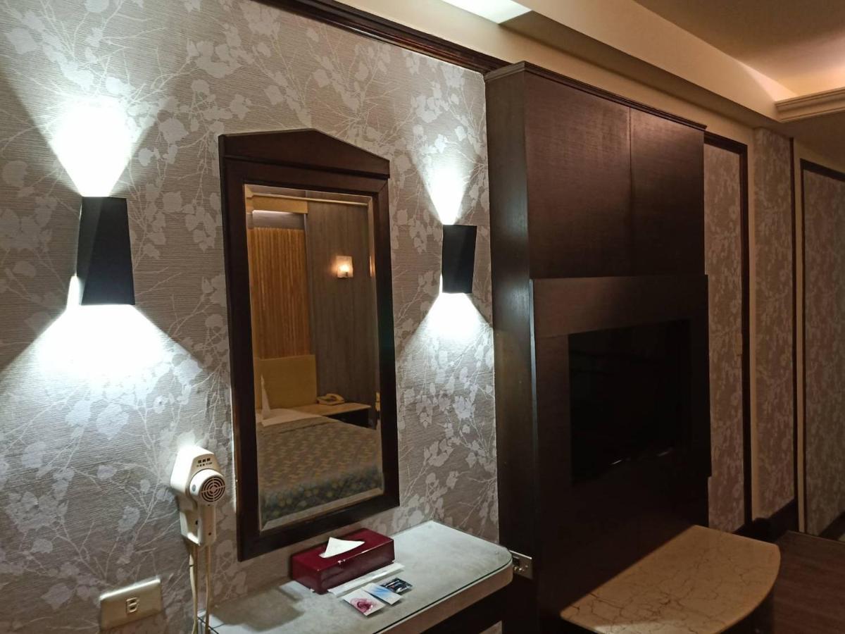 Xin Yuan Motel Taichung Exterior foto