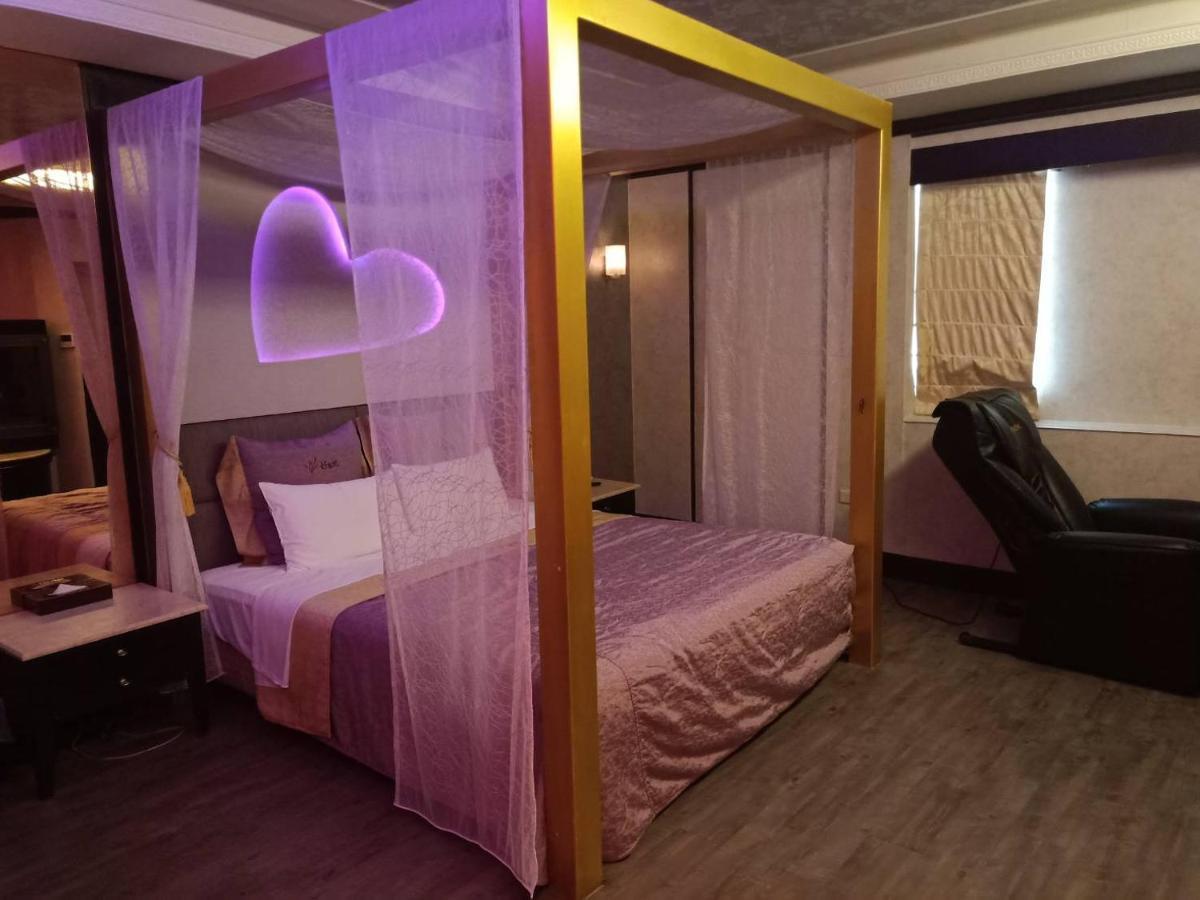 Xin Yuan Motel Taichung Exterior foto