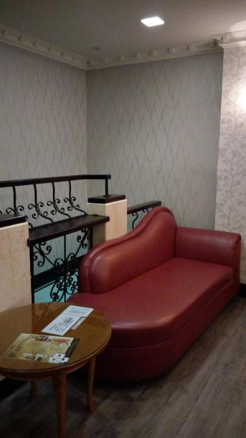 Xin Yuan Motel Taichung Exterior foto